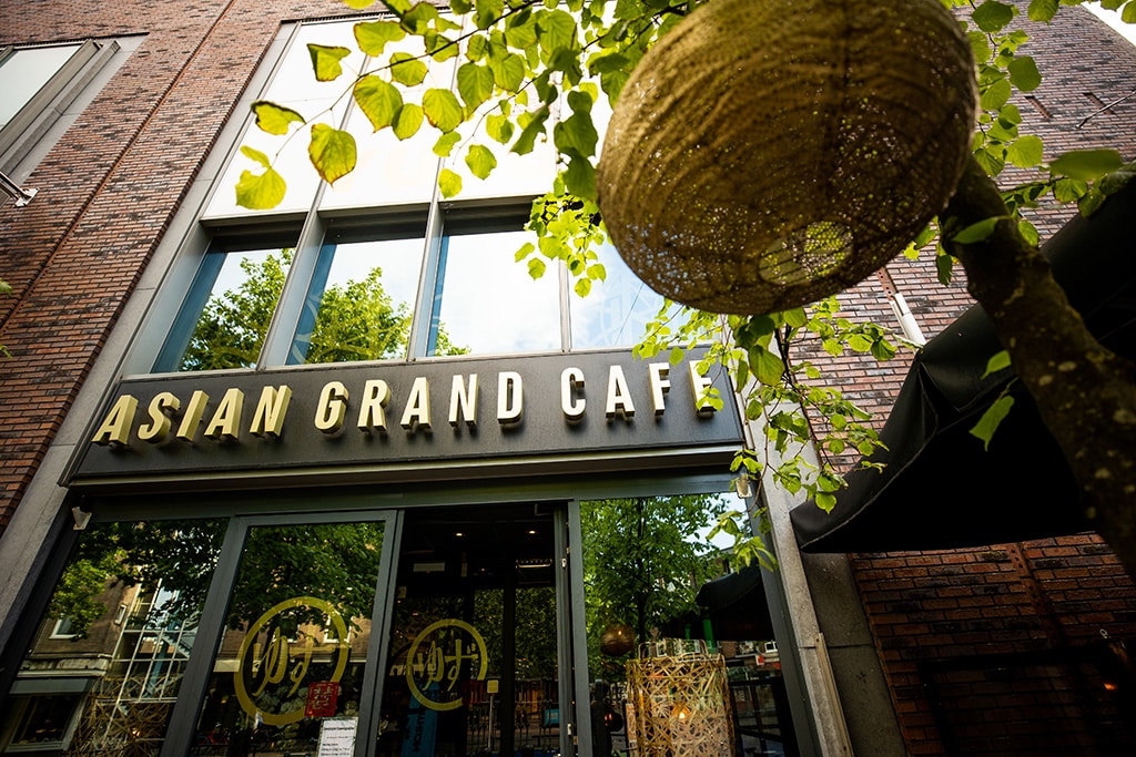 Voorzijde Yuzu Enschede, asian grand cafe